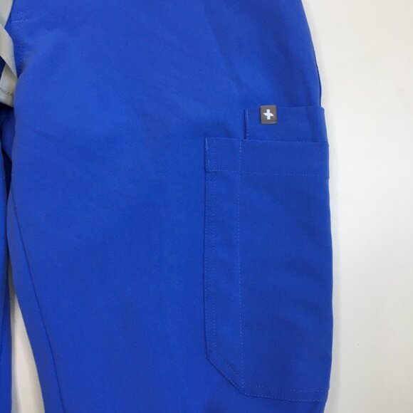 FIGS Light Blue YOLA Skinny Zip Pocket Straight Leg Drawstring Scrubs Pant - Picture 5 of 13